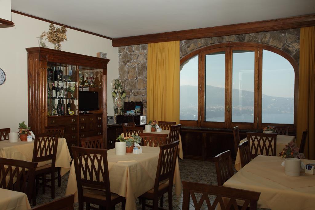 Hotel Mega Mare Vico Equense Esterno foto