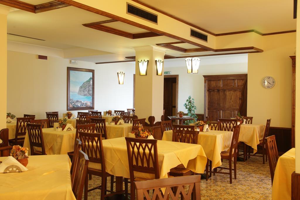Hotel Mega Mare Vico Equense Esterno foto
